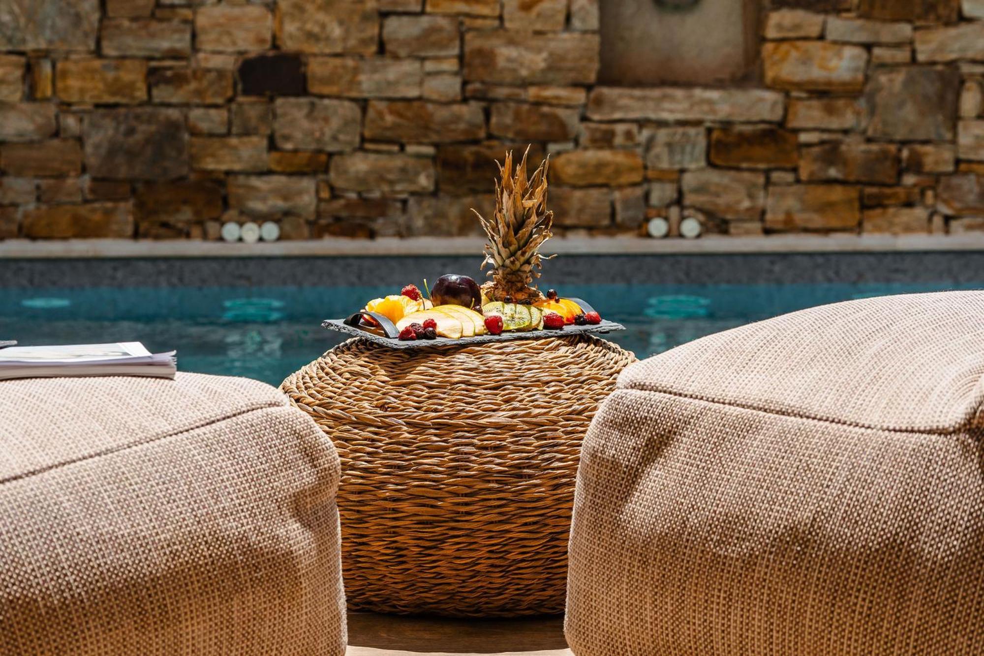 Sunday Luxury Suites Agia Anna  외부 사진