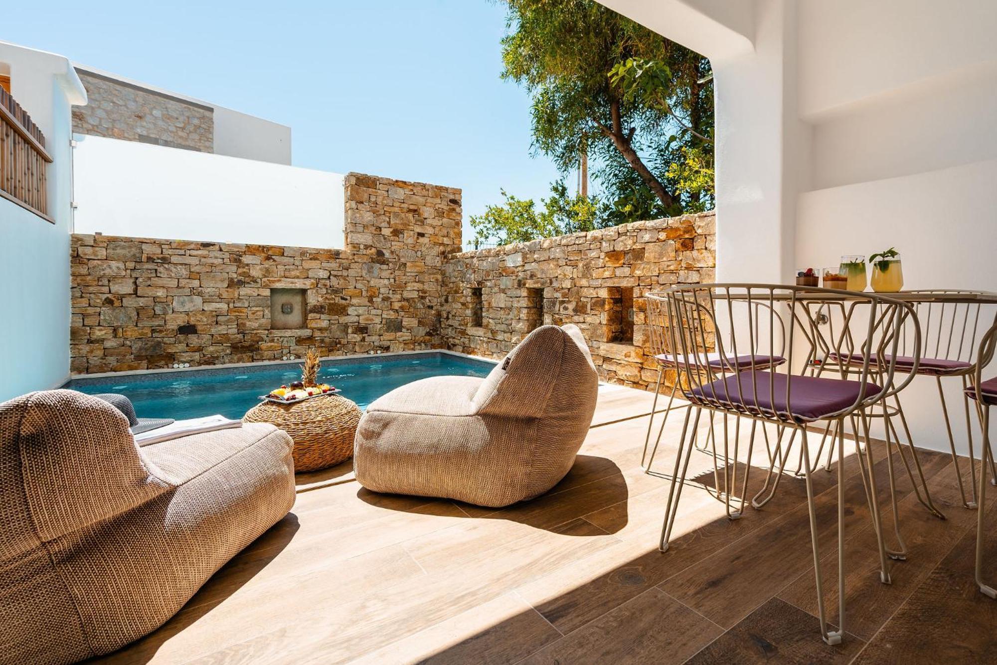 Sunday Luxury Suites Agia Anna  외부 사진