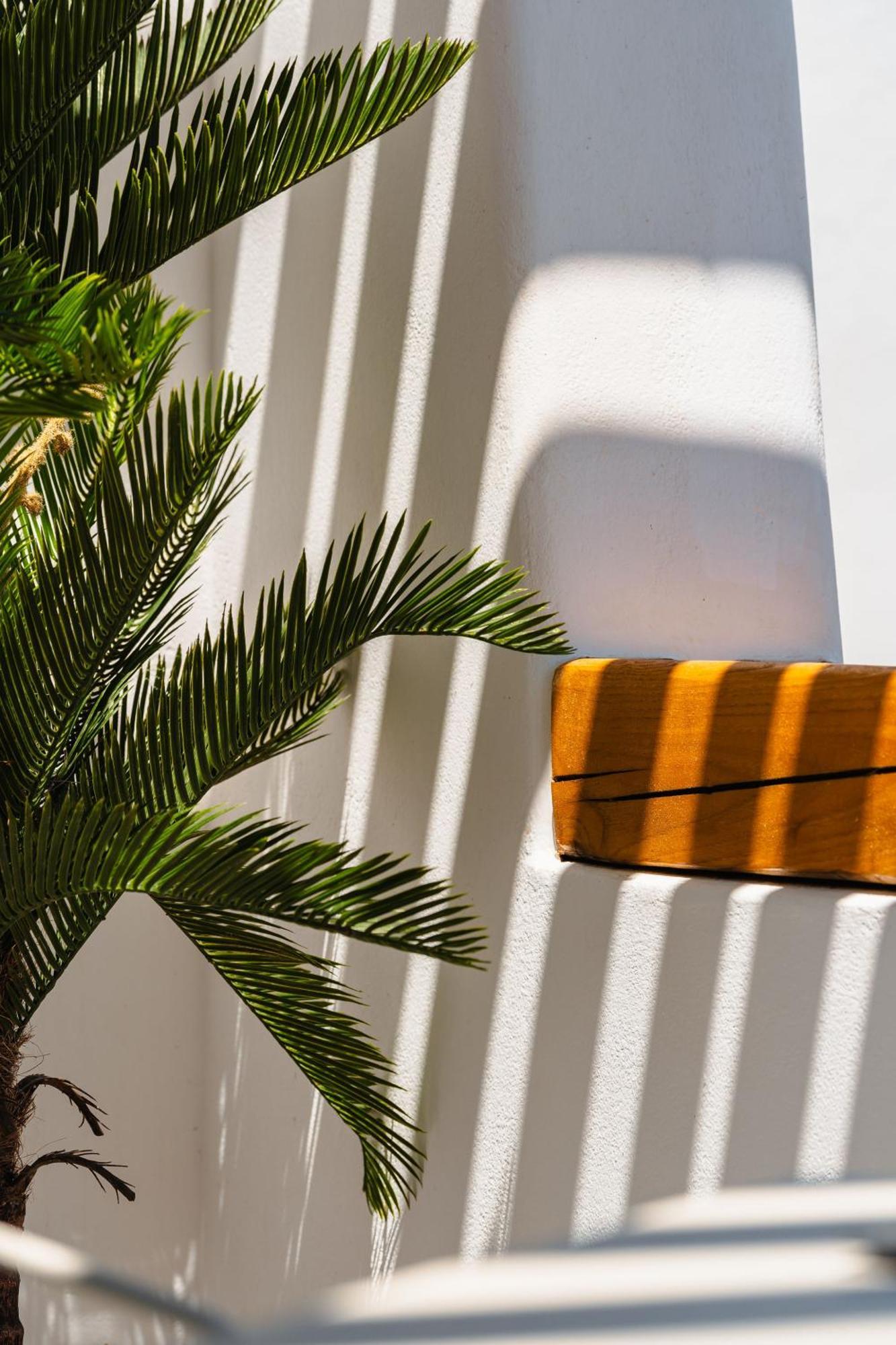 Sunday Luxury Suites Agia Anna  외부 사진