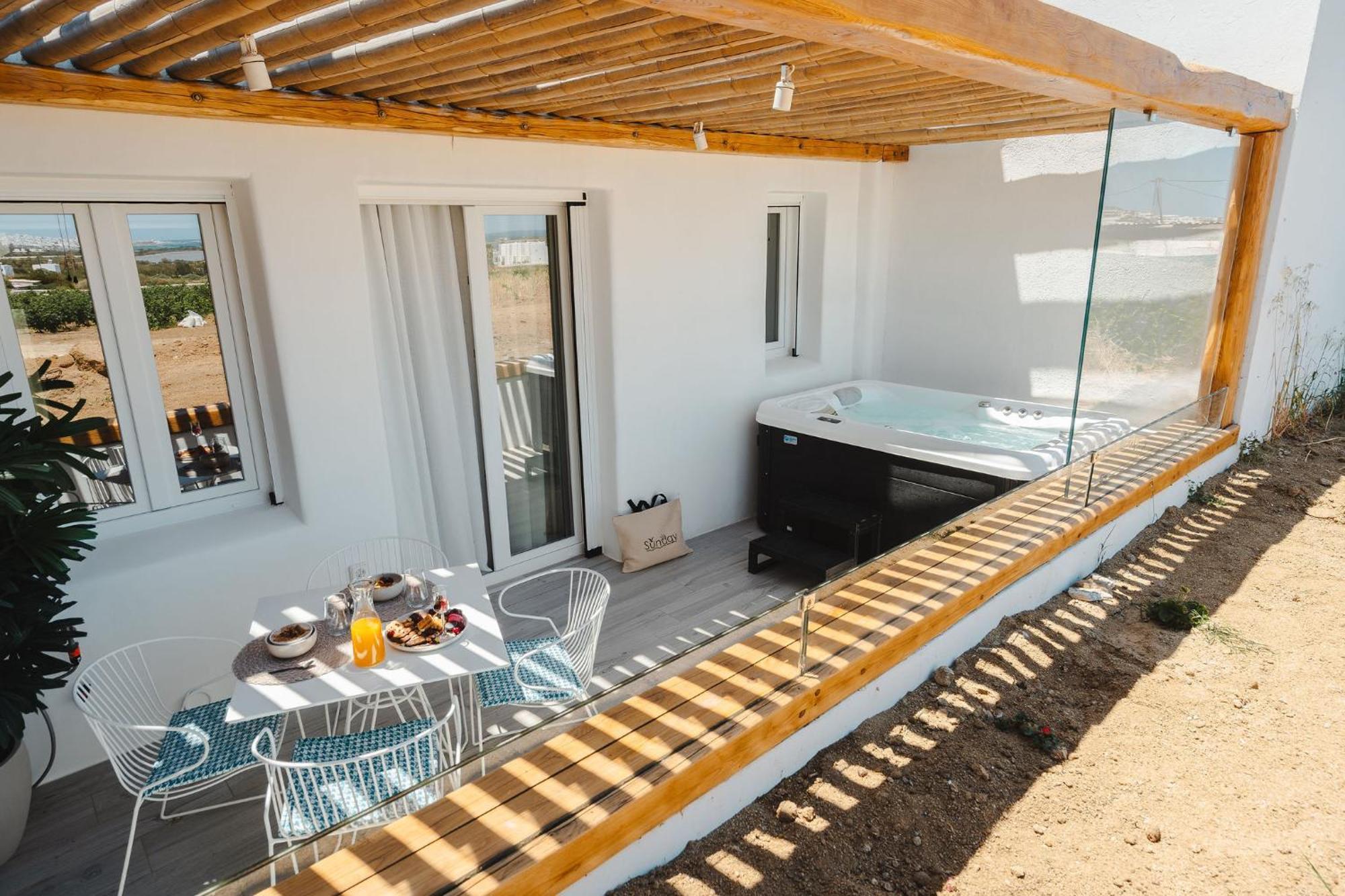 Sunday Luxury Suites Agia Anna  외부 사진