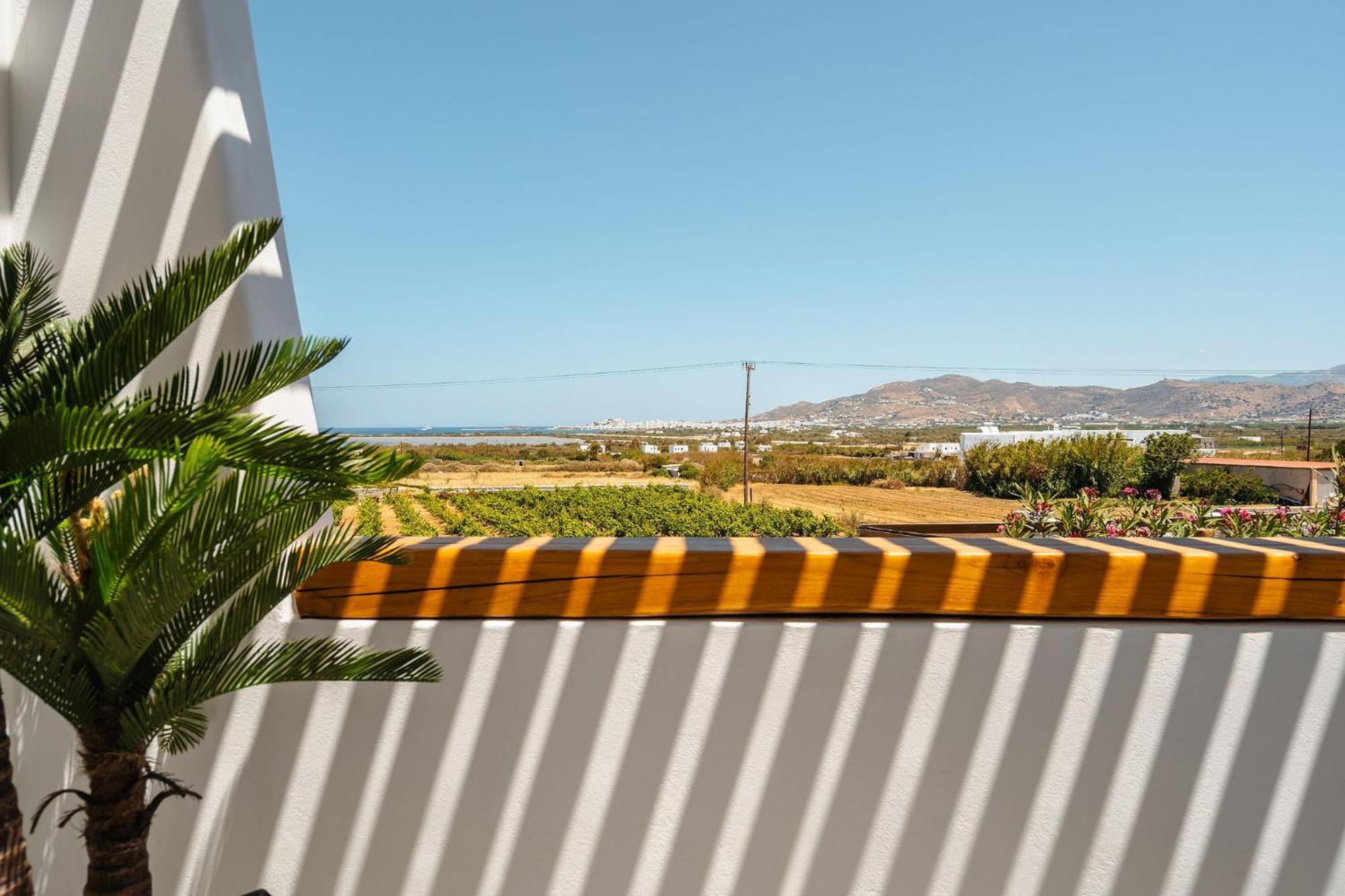 Sunday Luxury Suites Agia Anna  외부 사진